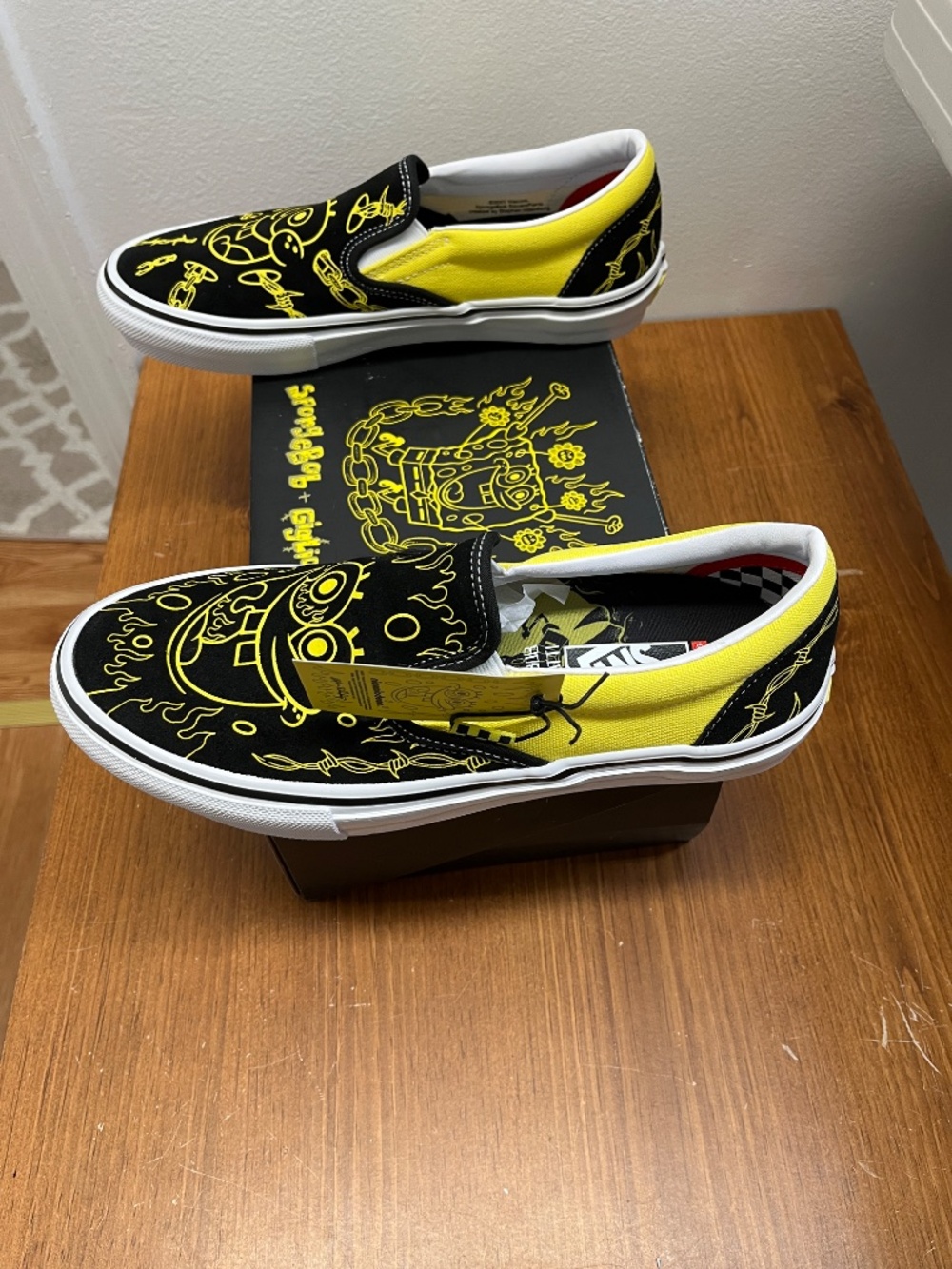 NWT Men's VANS "Off The Wall"  [Spongebob Gigliotti]  Skateboard Slip-ons 8.5 - Picture 3 of 16